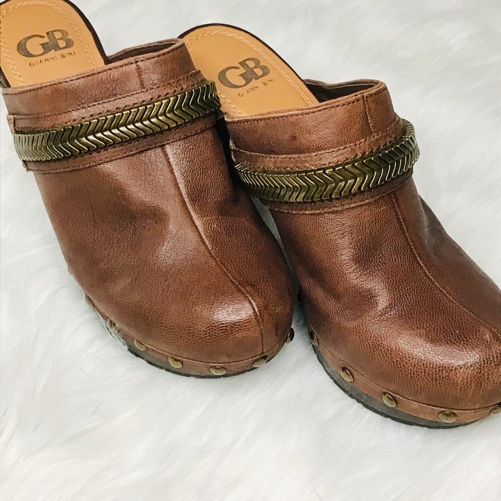 Gianni Bini LeatherWomen’s Clogs Sz 10 Beautiful
